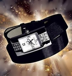 Часовник Eternal Love Avon